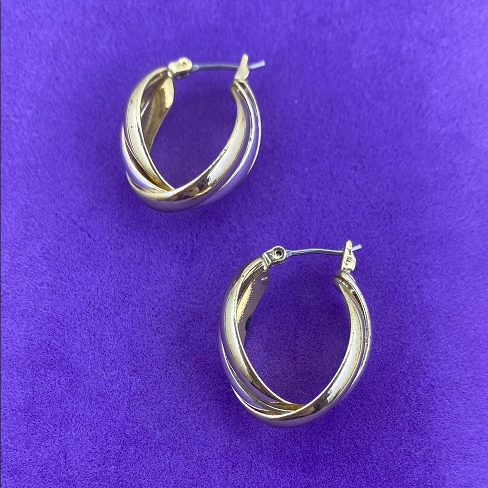 💛 Vintage Two Tone Gold Hoop Earrings